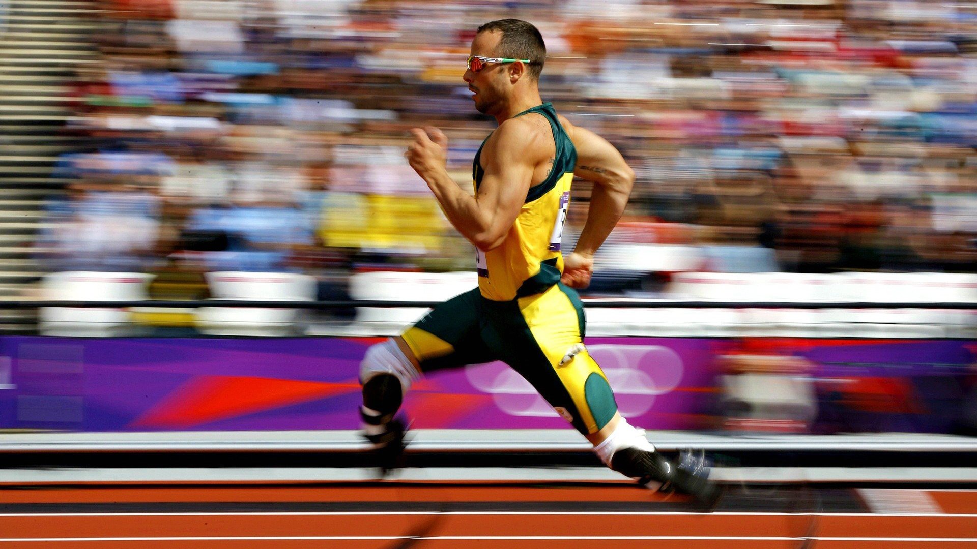 女篮拼搏精神感染亿万球迷，女篮球员的盛宴